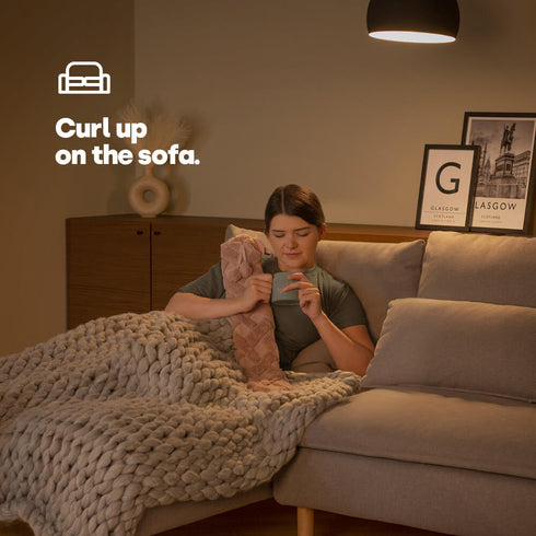 LIVIVO 2L Long Hot Water Bottle Pink - Pom-Poms Lattice Cover