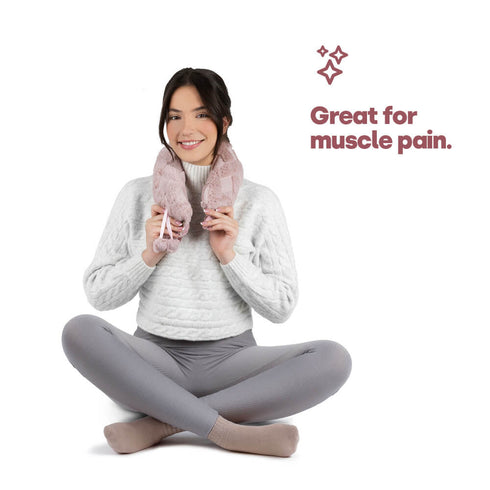 LIVIVO 2L Long Hot Water Bottle Pink - Pom-Poms Lattice Cover