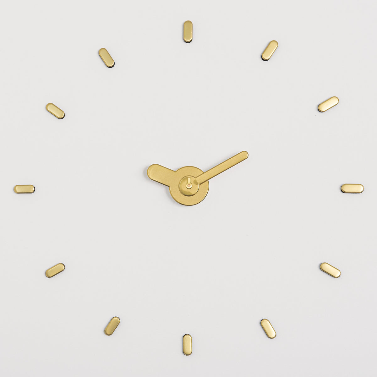 Livivo Living Large Minimalist Stickon Wall Clock